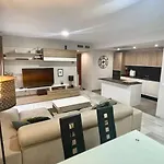 Centrico Apartamento Con Gran Terraza