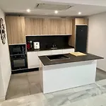 Centrico Apartamento Con Gran Terraza